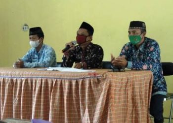 Pembinaan jajaran guru dan staf MTsN 2 Rembang