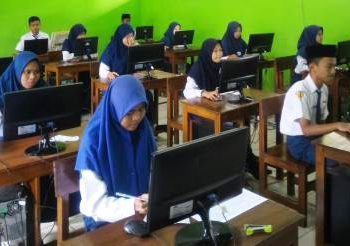 MTsN 4 Rembang gelar simulasi UAMBN BK