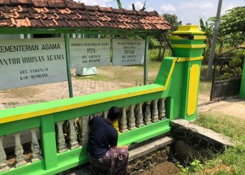 KUA Sarang II Sambut Ramadan dengan Kerja Bakti