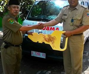 Bazda menyerahkan satu unit ambulans melalui Unit pelaksana Zakat (UPZ) Kecamatan Pamotan