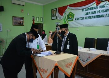 Kakankemenag lantik 5 pejabat