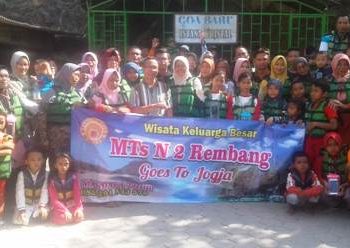 MTsN 2 Rembang gelar zarkasi ke Demak dan Yogyakarta