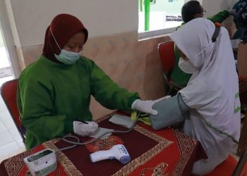 Ribuan siswa MAN 2 Rembang Ikuti Vakasinasi