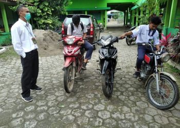 MTsN 2 Rembang Tertibkan Motor Siswa Yang Tidak Standar