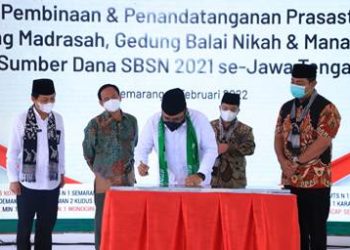 Kakankemenag Hadiri Peresmian Gedung KUA Rembang oleh Gusmen