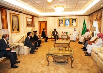 Bahas Umrah dengan Menteri Haji Saudi, Insya Allah akan Ada Kabar Baik