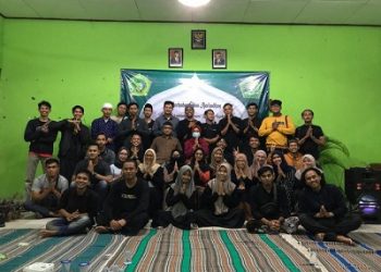 Kompaknya Alumni MTsN 1 Rembang Adakan Bukber