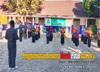 MIN 1 Rembang Adakan Apel Bendera Merah Putih