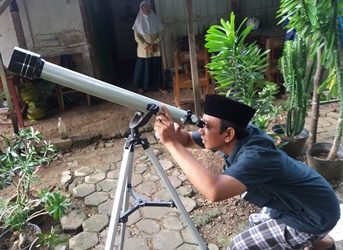 MAN REMBANG TEROPONG GMT