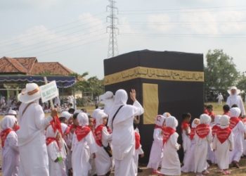 PC Muslimat NU Cabang Rembang gelar Manasik Haji Junior