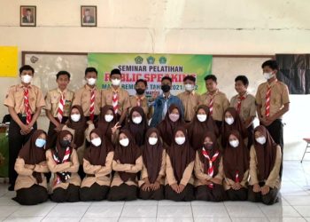 OSIS MAN 2 Rembang Gelar Pelatihan Public Speaking