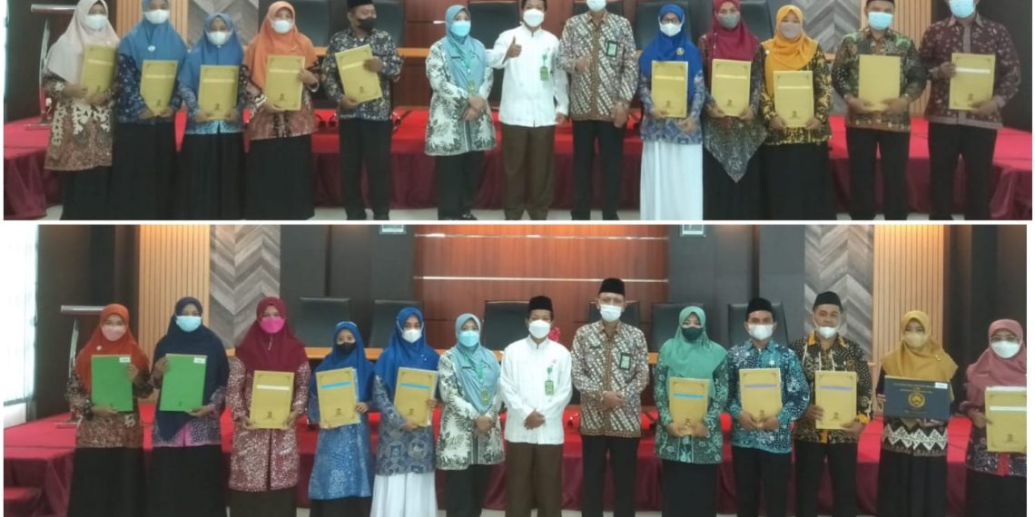 38 Guru Terima Sertifikat PPG 2021