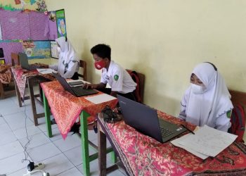 3 Siswa MTsN 2 Rembang Ikuti Kompetisi Matematika Suprarasional