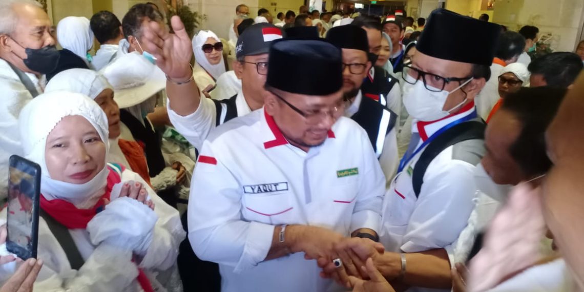 Kegembiraan Jemaah Kloter SOC 09 Dilepas Gusmen Menuju Arafah