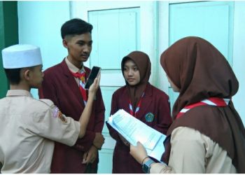 Implementasikan Profil Pelajar Pancasila, Siswa MAN 2 Rembang Adakan Wawancara Pilkaos