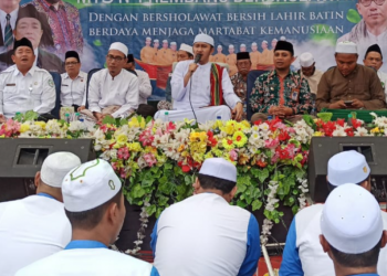 Hadirkan Sayyid Muhammad bin Salim, Ratusan Siswa MTsN 1 Rembang Larut Bergema Sholawat Nabi