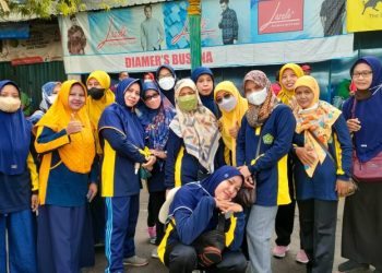 MAN 2 Rembang Meriahkan Jalan Sehat Kerukunan