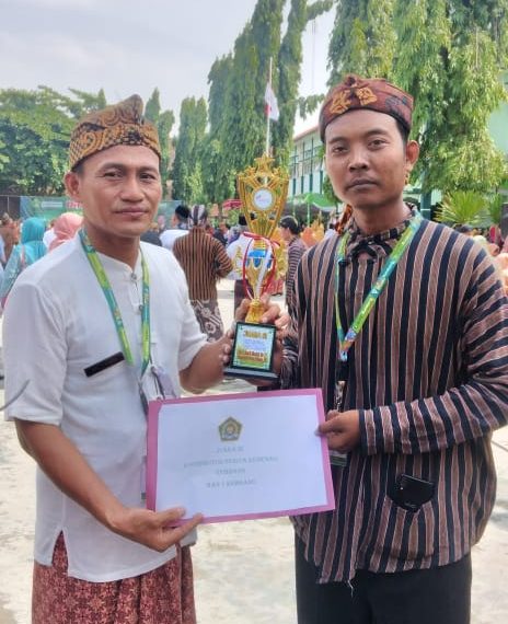 Raih Terbaik 3, Kontributor Berita MAN 1 Rembang Gaspol