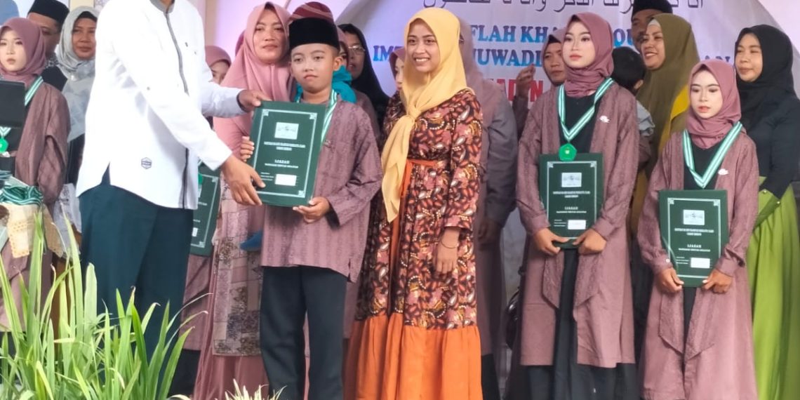 Ali Akhyar Kagumi Perjuangan dan Keikhlasan Guru TPQ