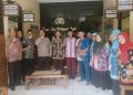 Guru MTs Negeri 2 Rembang Kunjungi Polsek untuk Bersilaturahmi