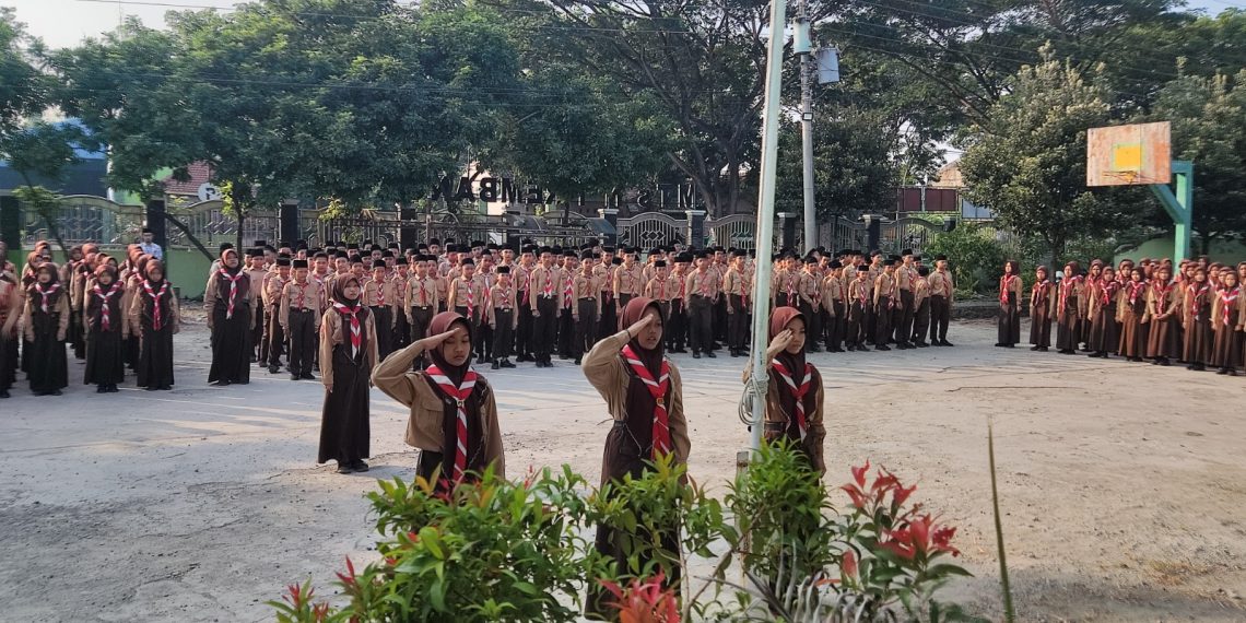 MTsN 1 Rembang Gelar Upacara Harkitnas