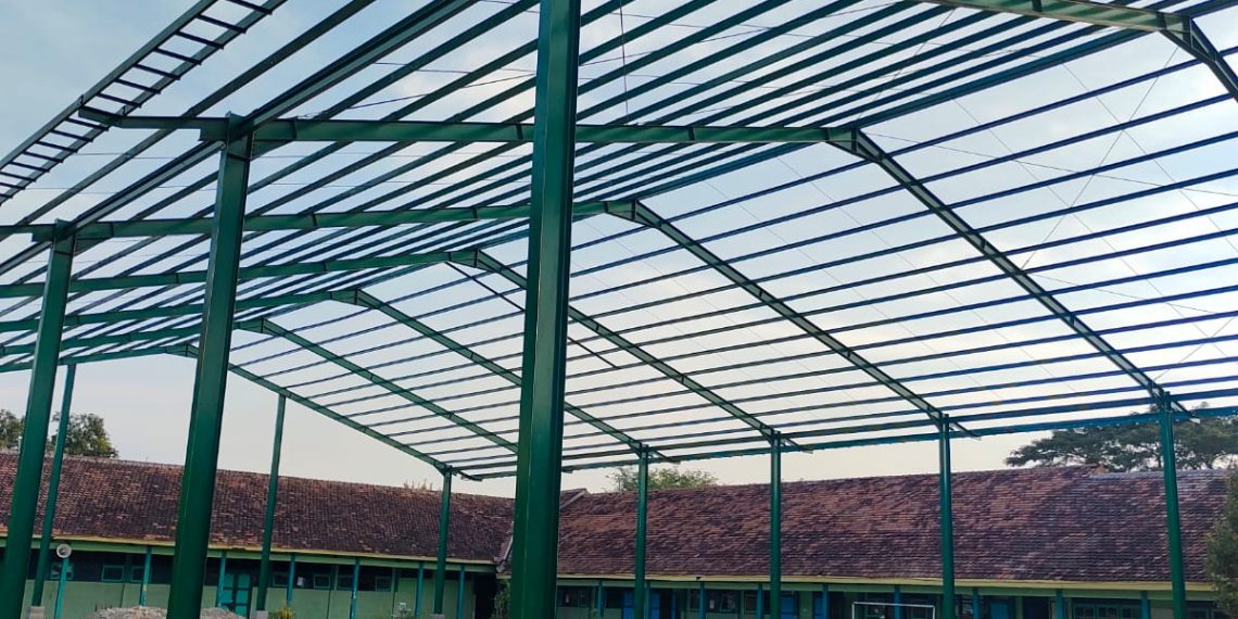 Kabid Penma Kanwil Jateng, Faridi Kunjungi MTsN 1 Rembang, Apresiasi Renovasi Madrasah