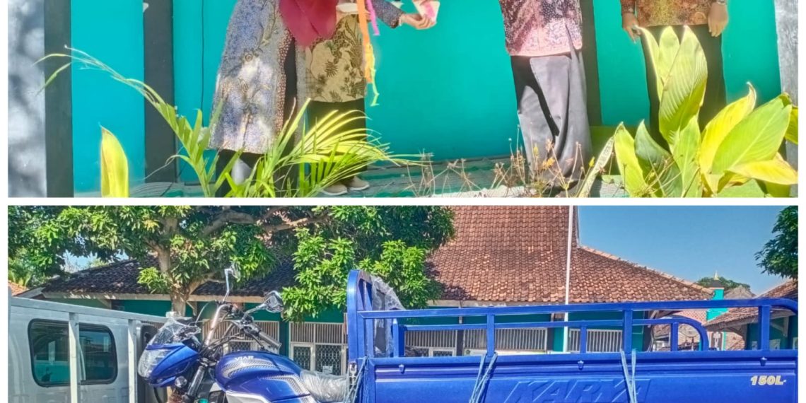 Komite Madrasah MIN 1 Rembang Serahkan Bantuan Kendaraan Angkutan Siswa