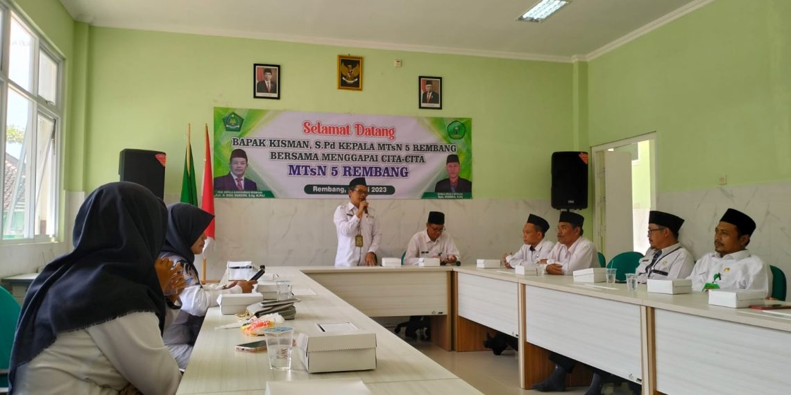 Era Disrupsi, MTsN 5 Rembang Harus Siap dengan Perubahan