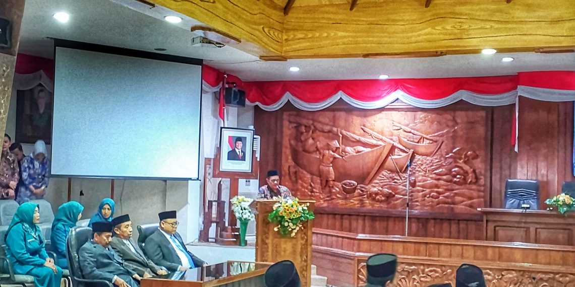 Kakankemenag Rembang Pimpin Doa Sertijab Bupati Wabup
