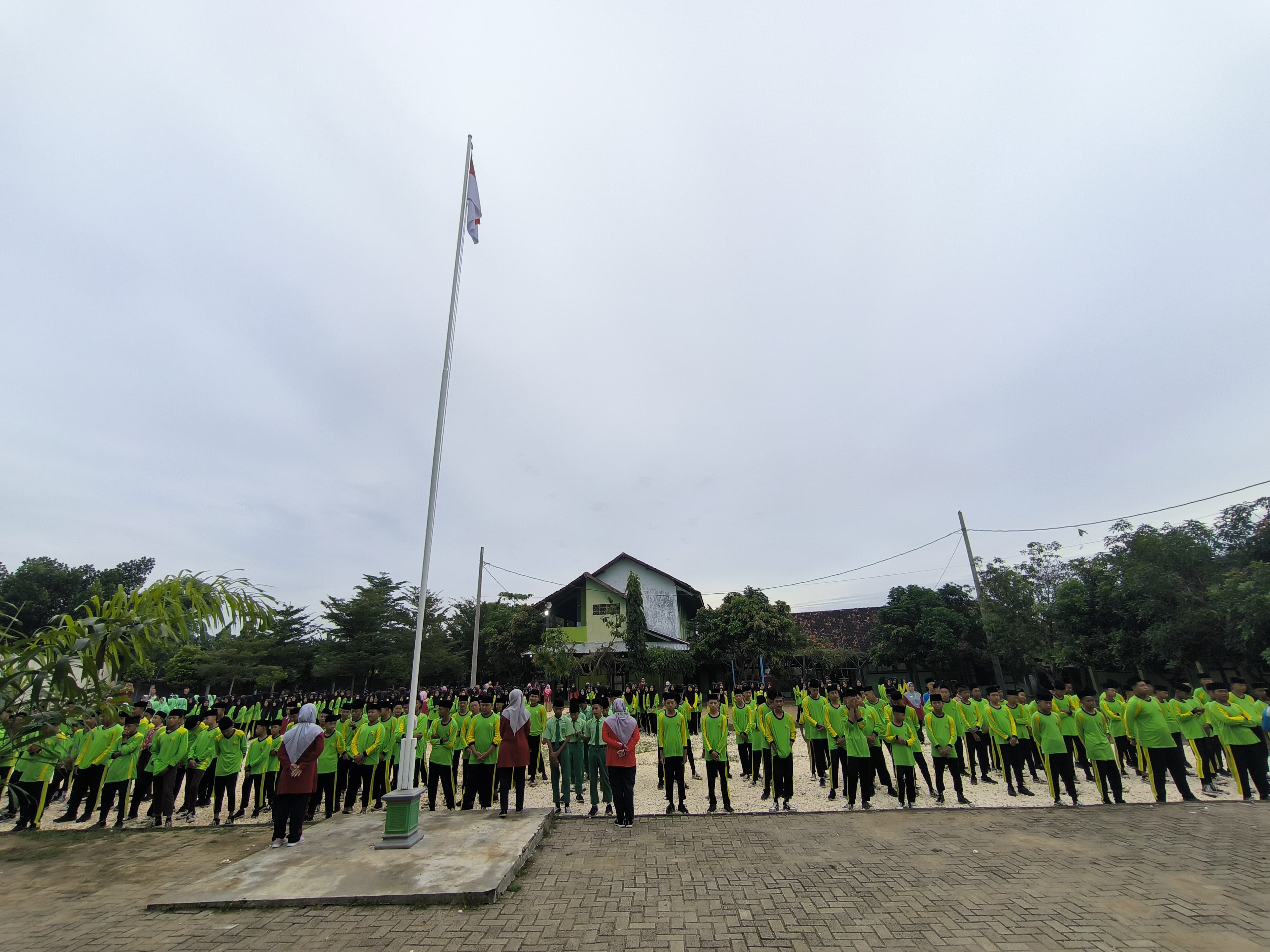 Tanamkan Karakter Siswa, MTs N 4 Rembang Adakan Pembiasaan Mahalul Qiyam