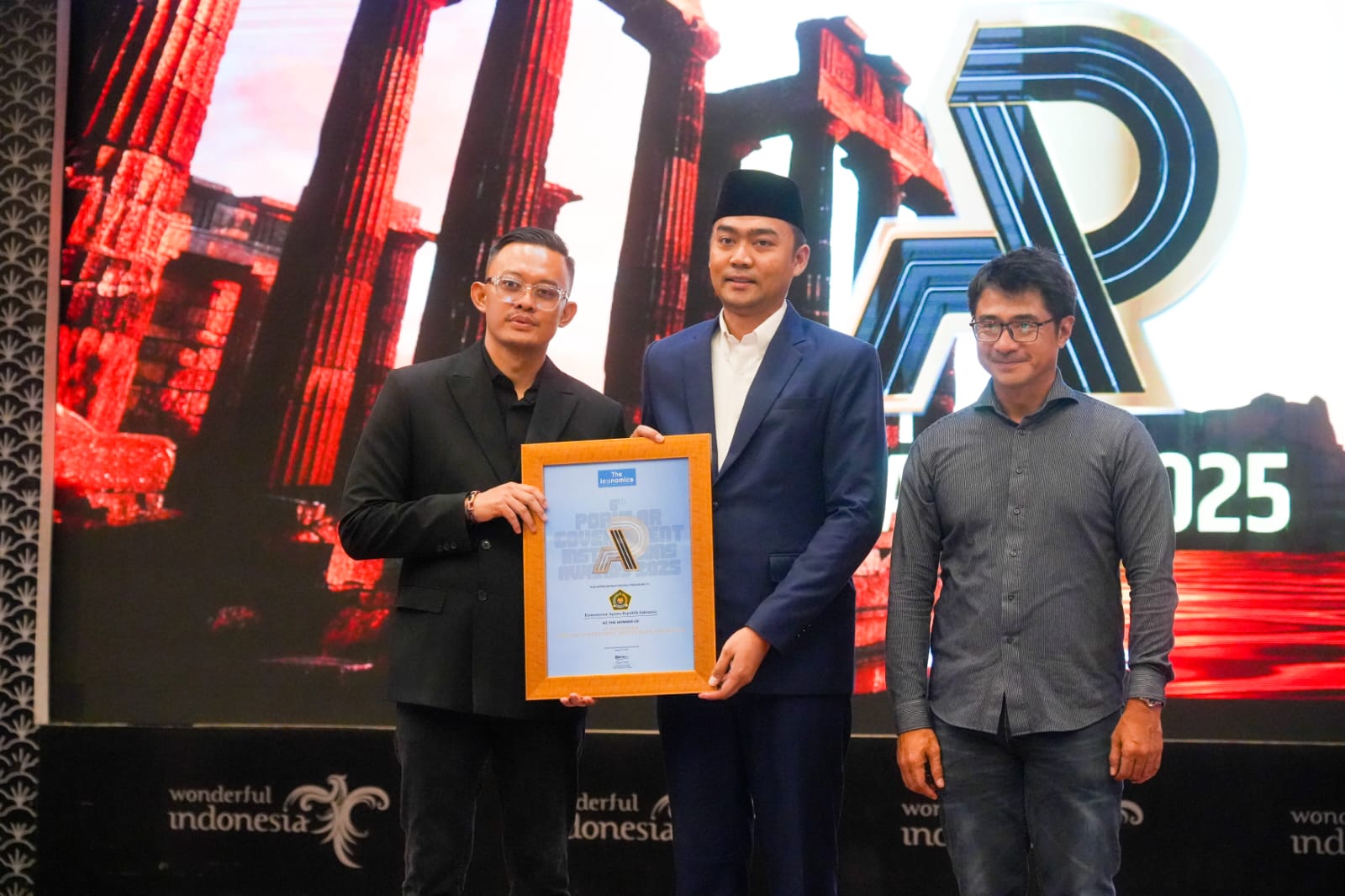 Kemenag Raih Popular Government Institutions Award 2025