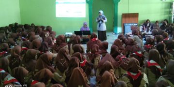 MAN 1 Rembang Gelar Kajian Fikih Wanita